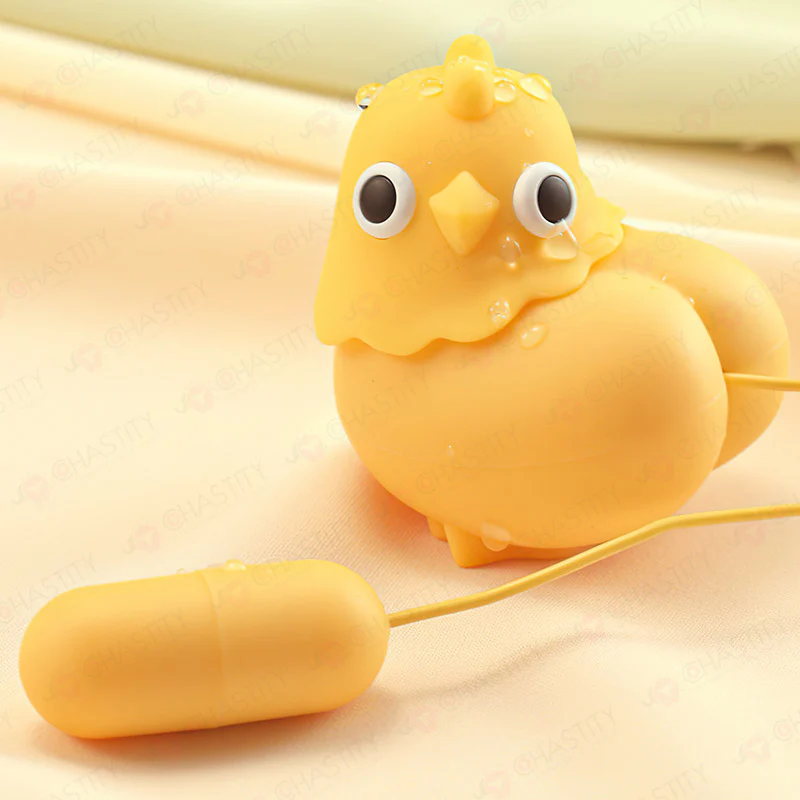 Cute Chick Clit Sucking Vibrator - Image 13